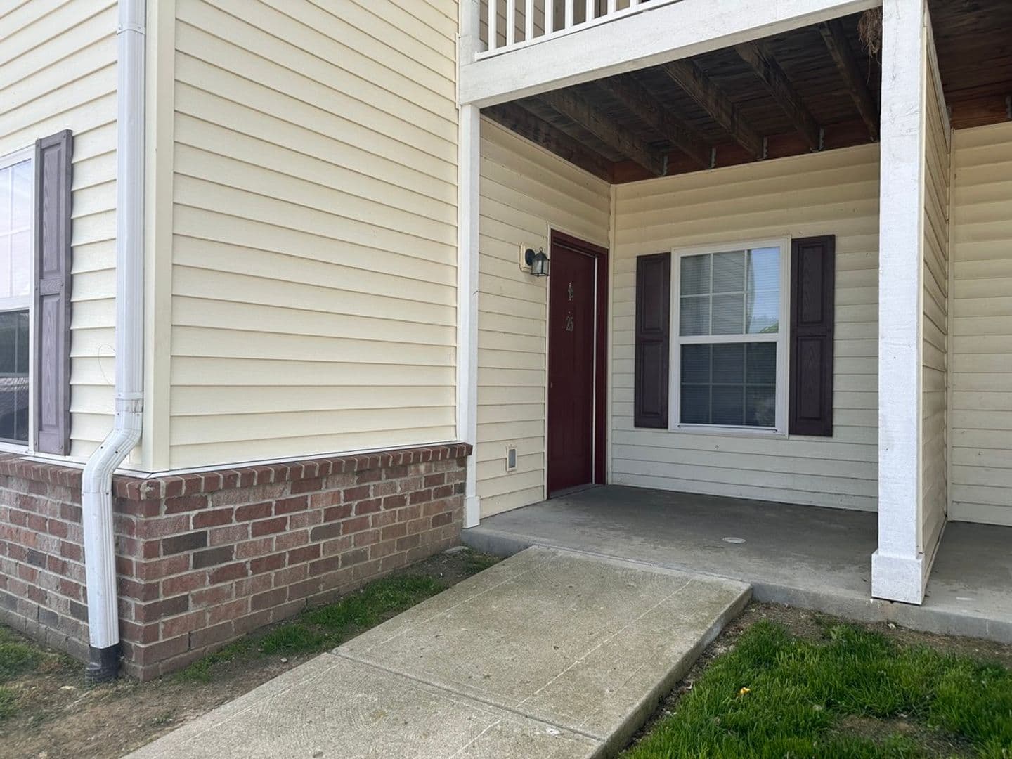 Trafalgar Pointe Apartments 2 of 27