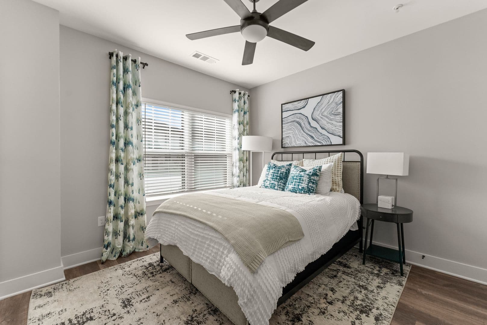 Treesort Luxury Living 51 of 401