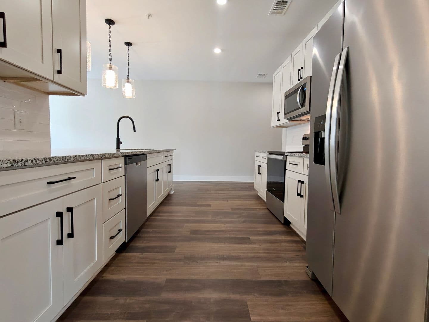 Treesort Luxury Living 240 of 401