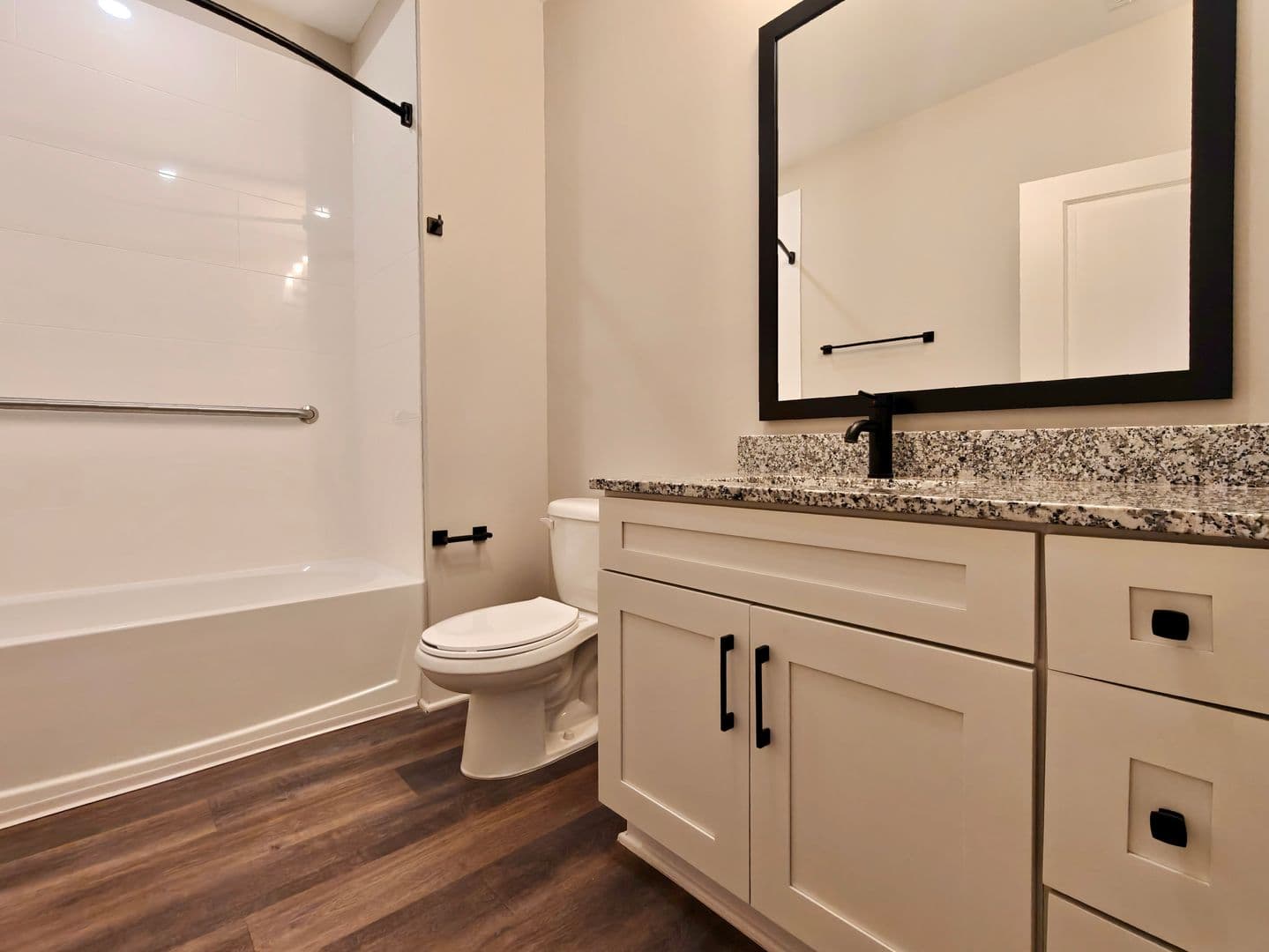 Treesort Luxury Living 67 of 401