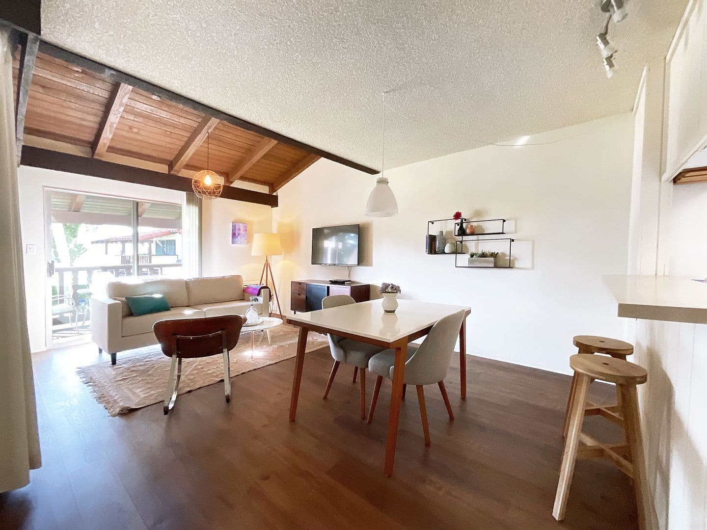 Tres Vidas Apartments 9 of 17