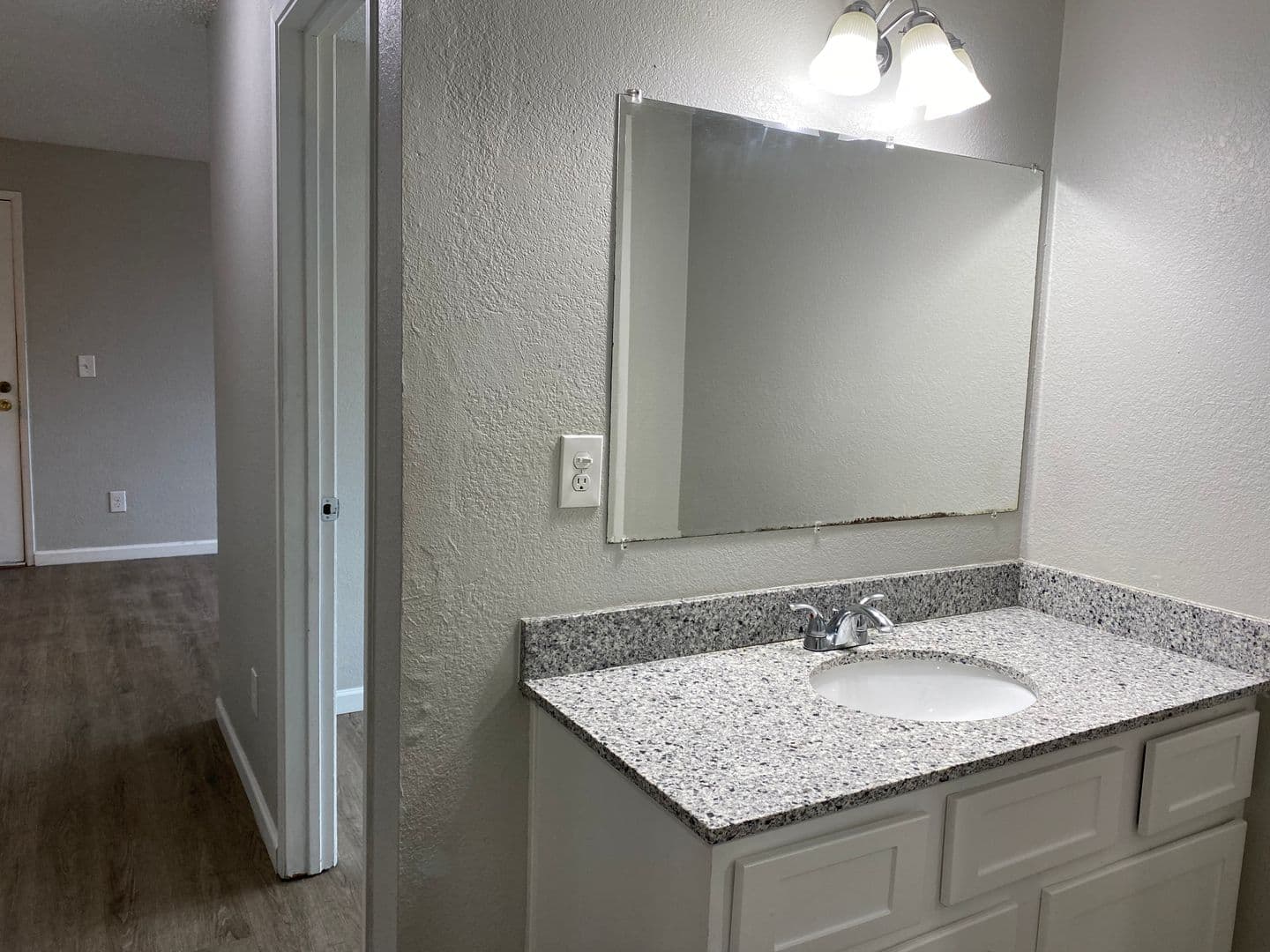 Westwood Apartments 23 of 25