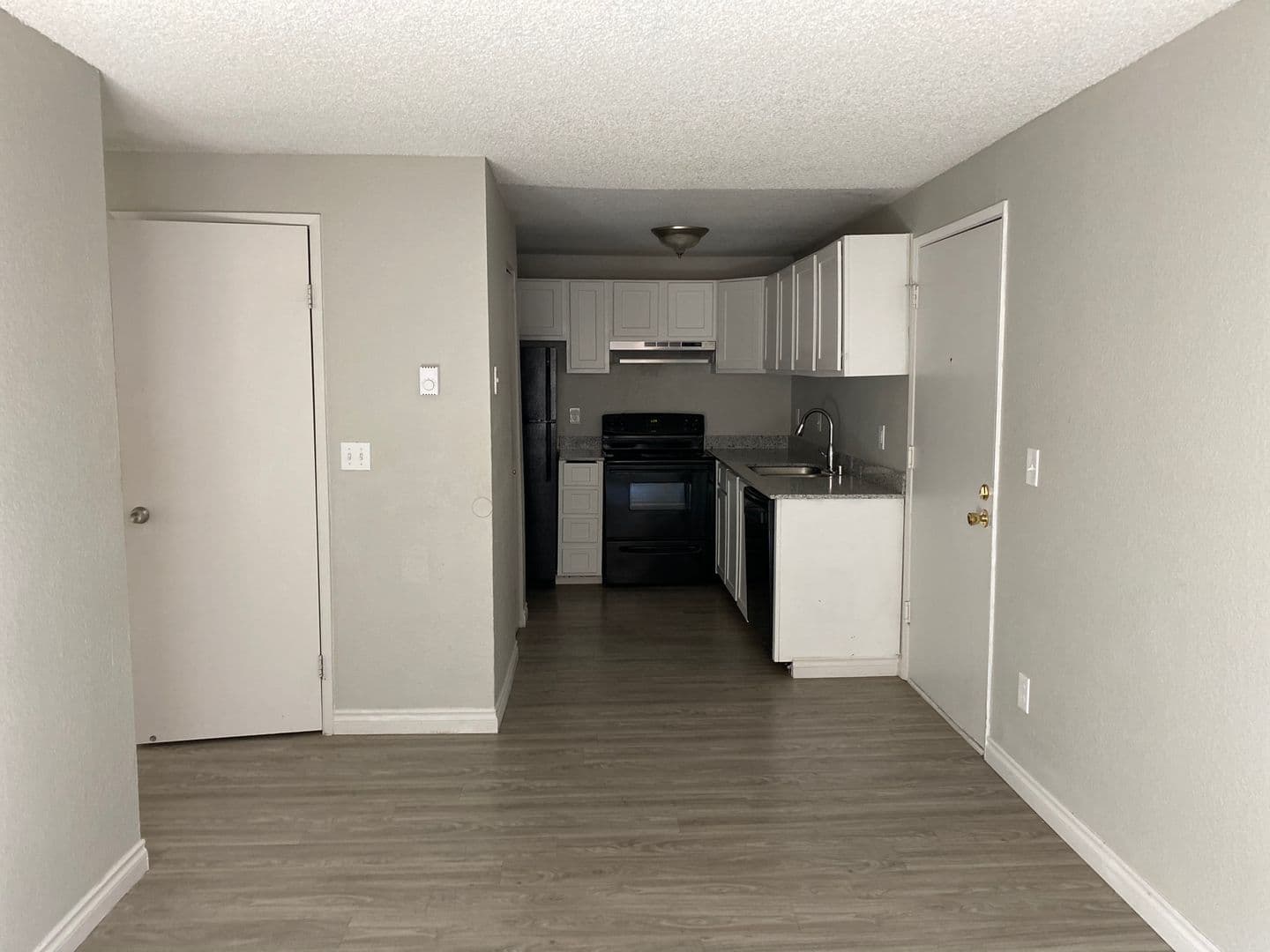 Westwood Apartments 10 of 29