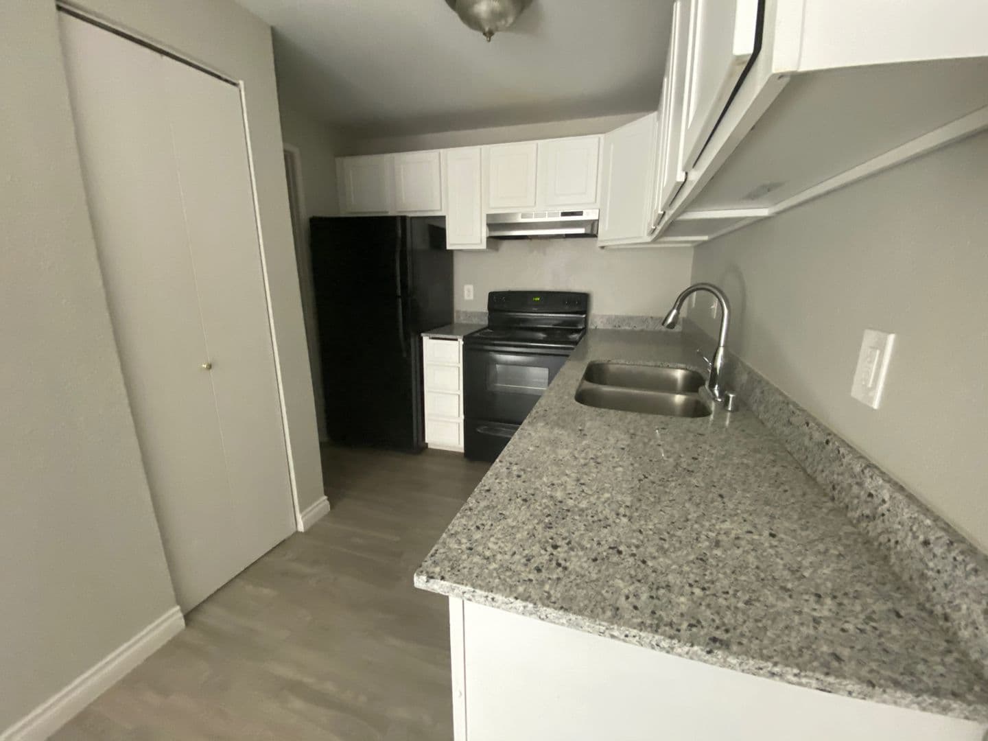 Westwood Apartments 7 of 29