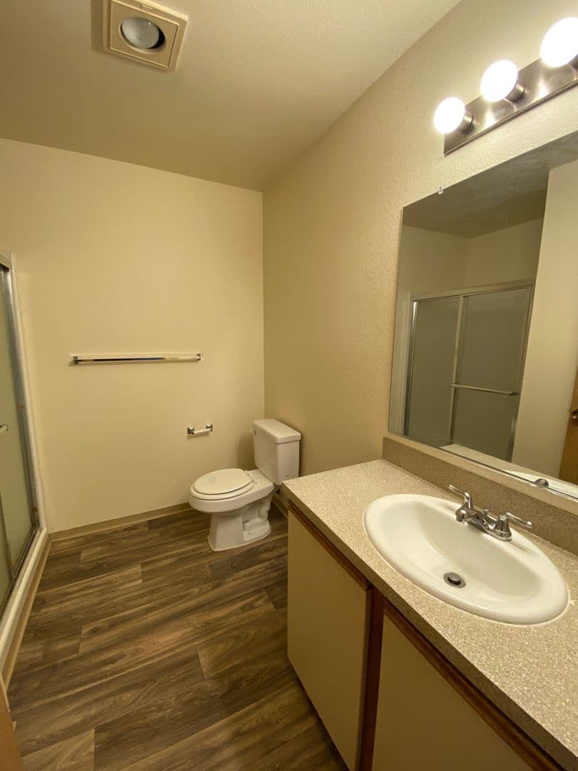 University Court Apartments 13 of 16