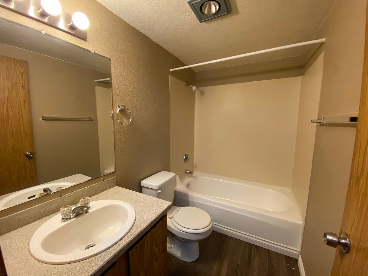 Westwood Apartments 24 of 29