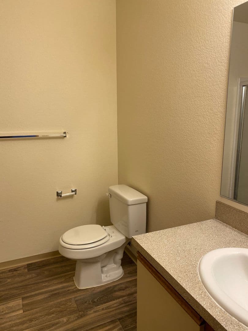 University Court Apartments 14 of 16