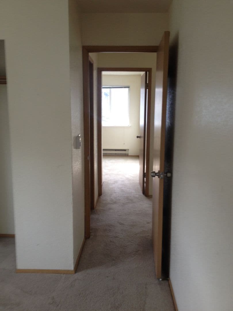 University Court Apartments 9 of 11