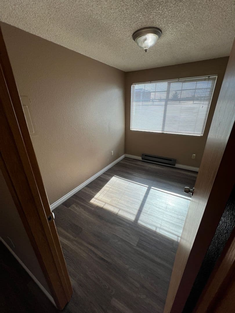 Westwood Apartments 4 of 8