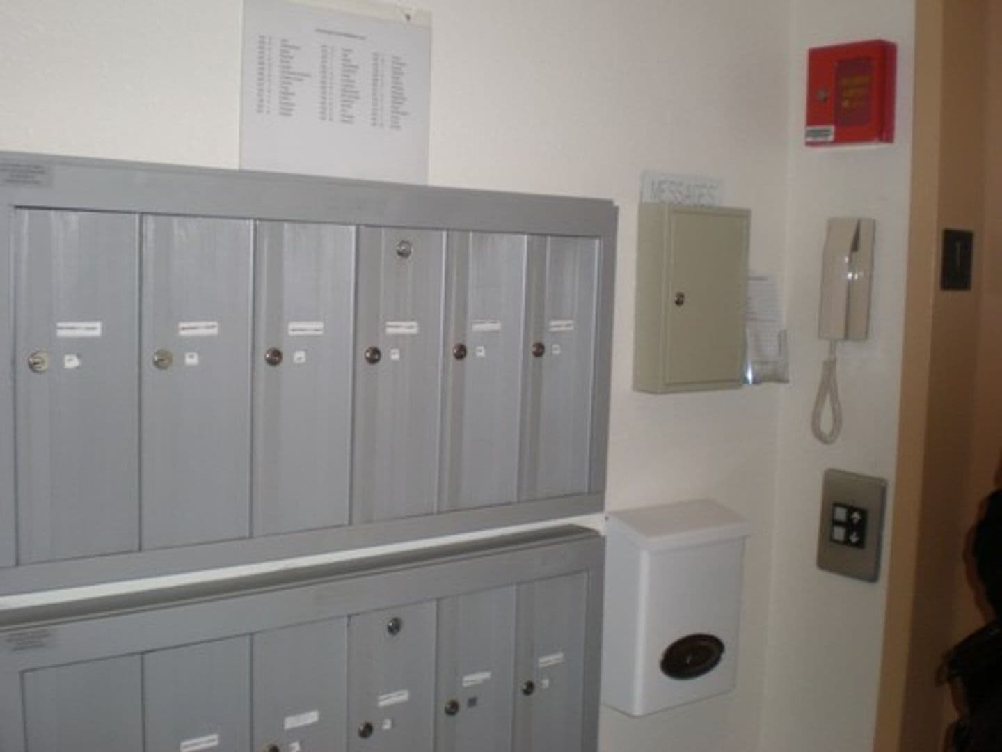 University Court Apartments 3 of 24