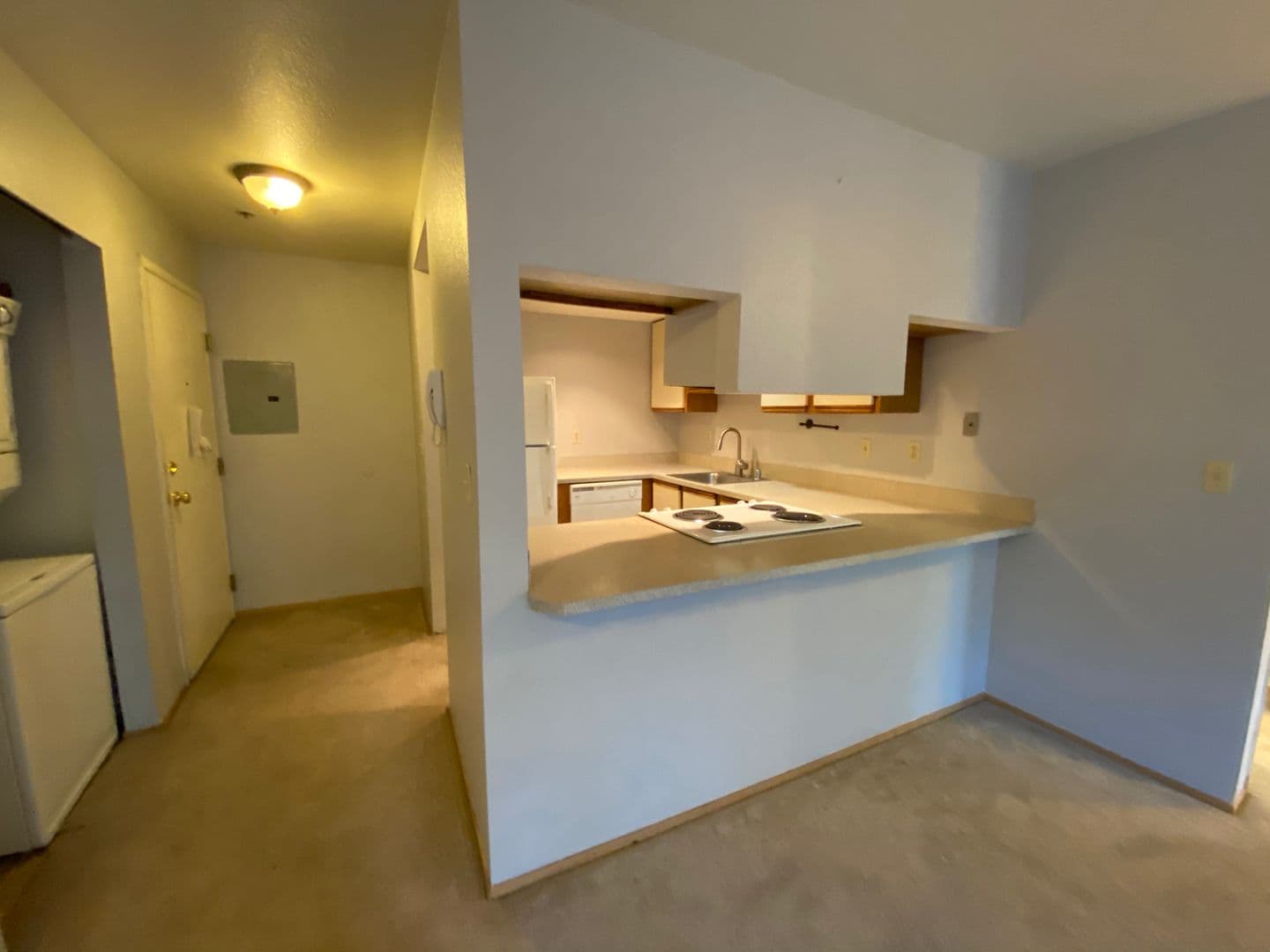 University Court Apartments 7 of 16