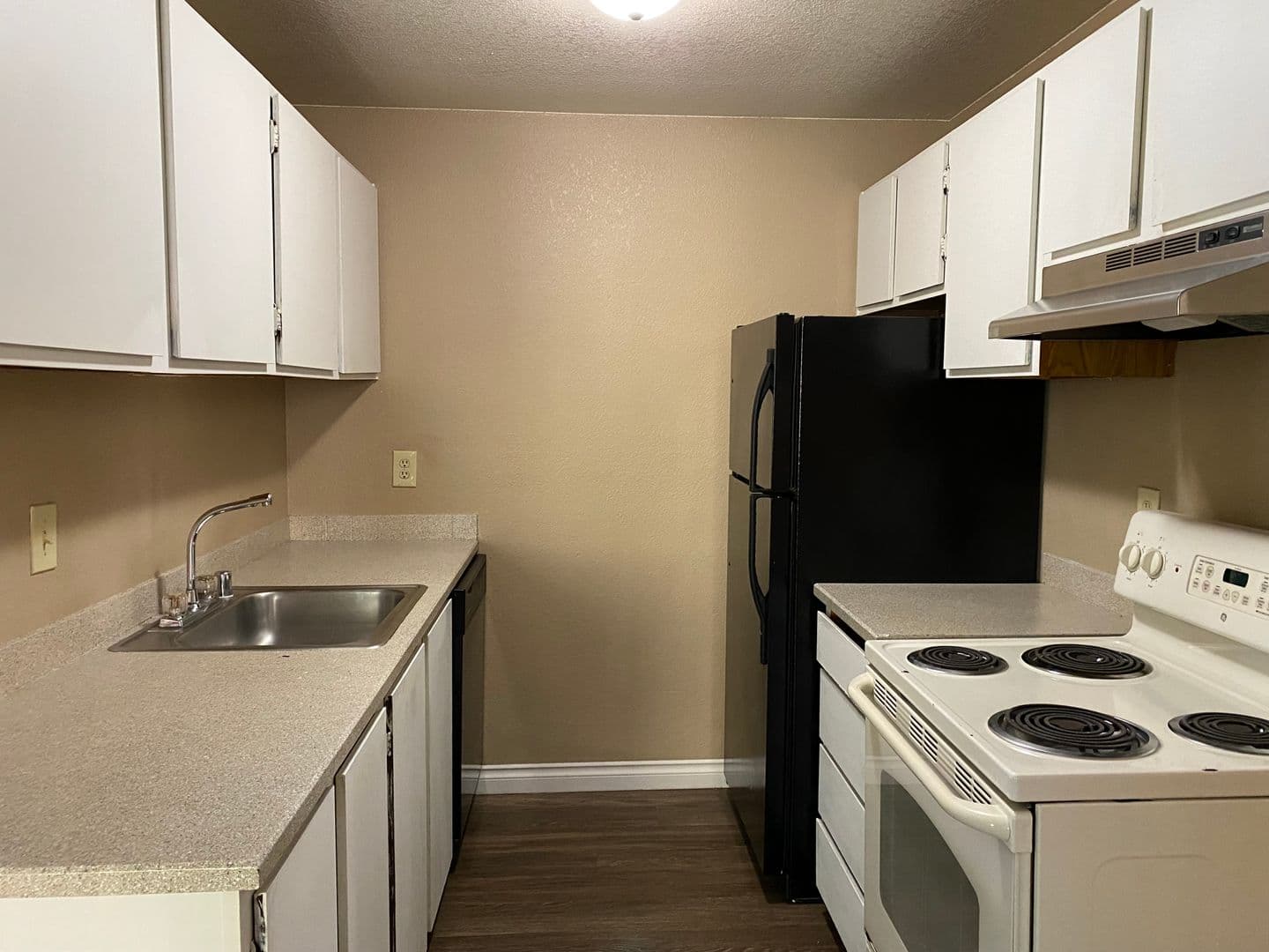 Westwood Apartments 3 of 29