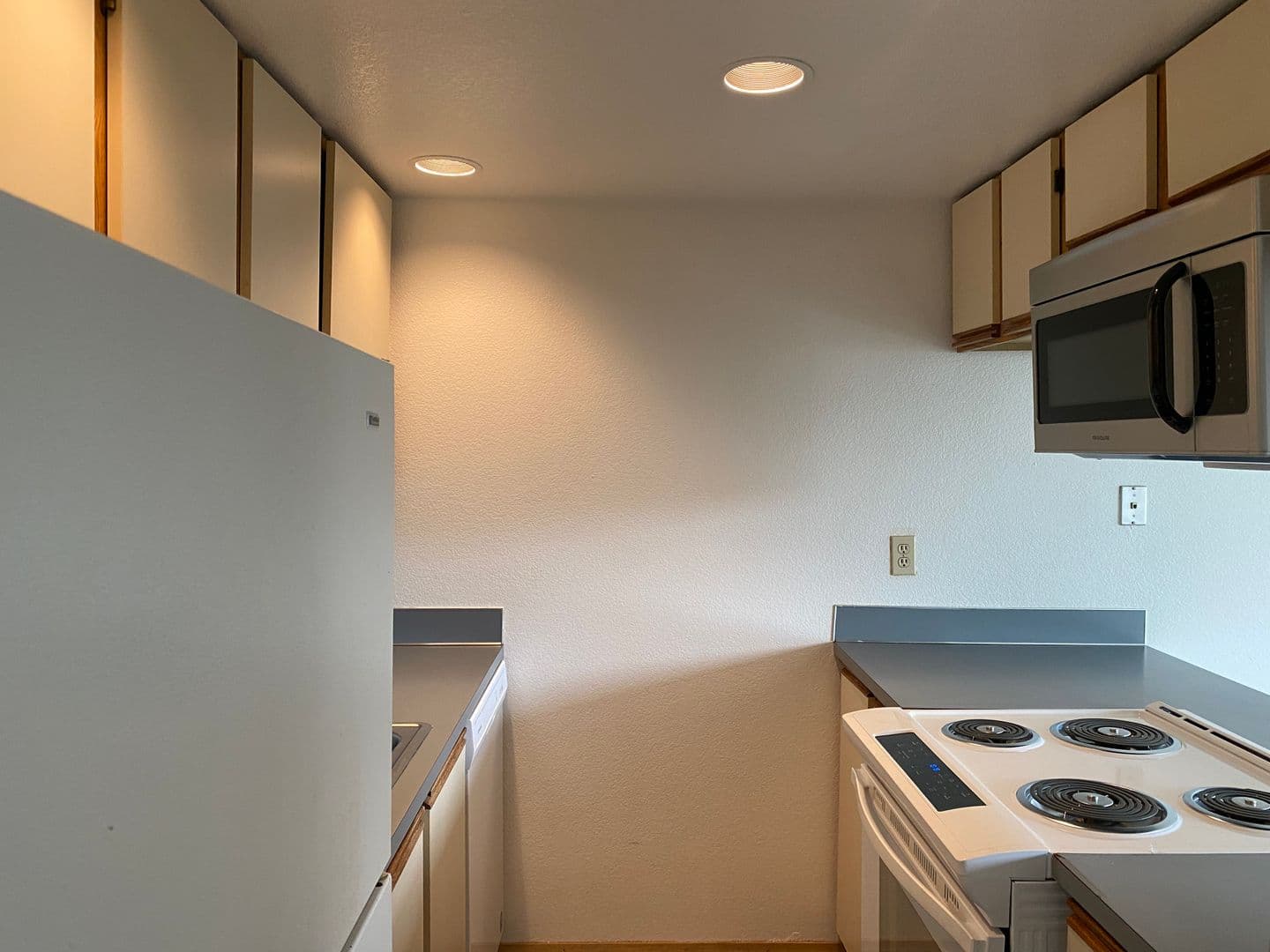 University Court Apartments 4 of 19