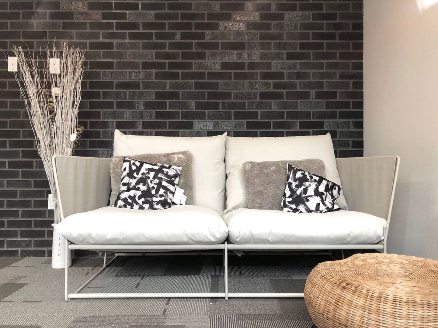 PM - Fifty-Two Apartments 9 of 12