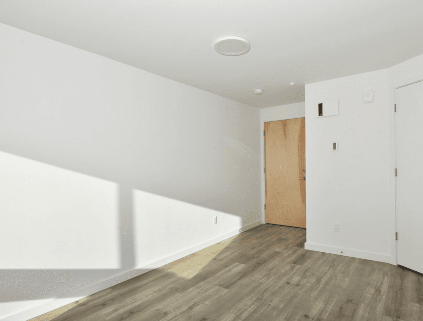 U20 Apartments 4536 20th Ave NE 8 of 24