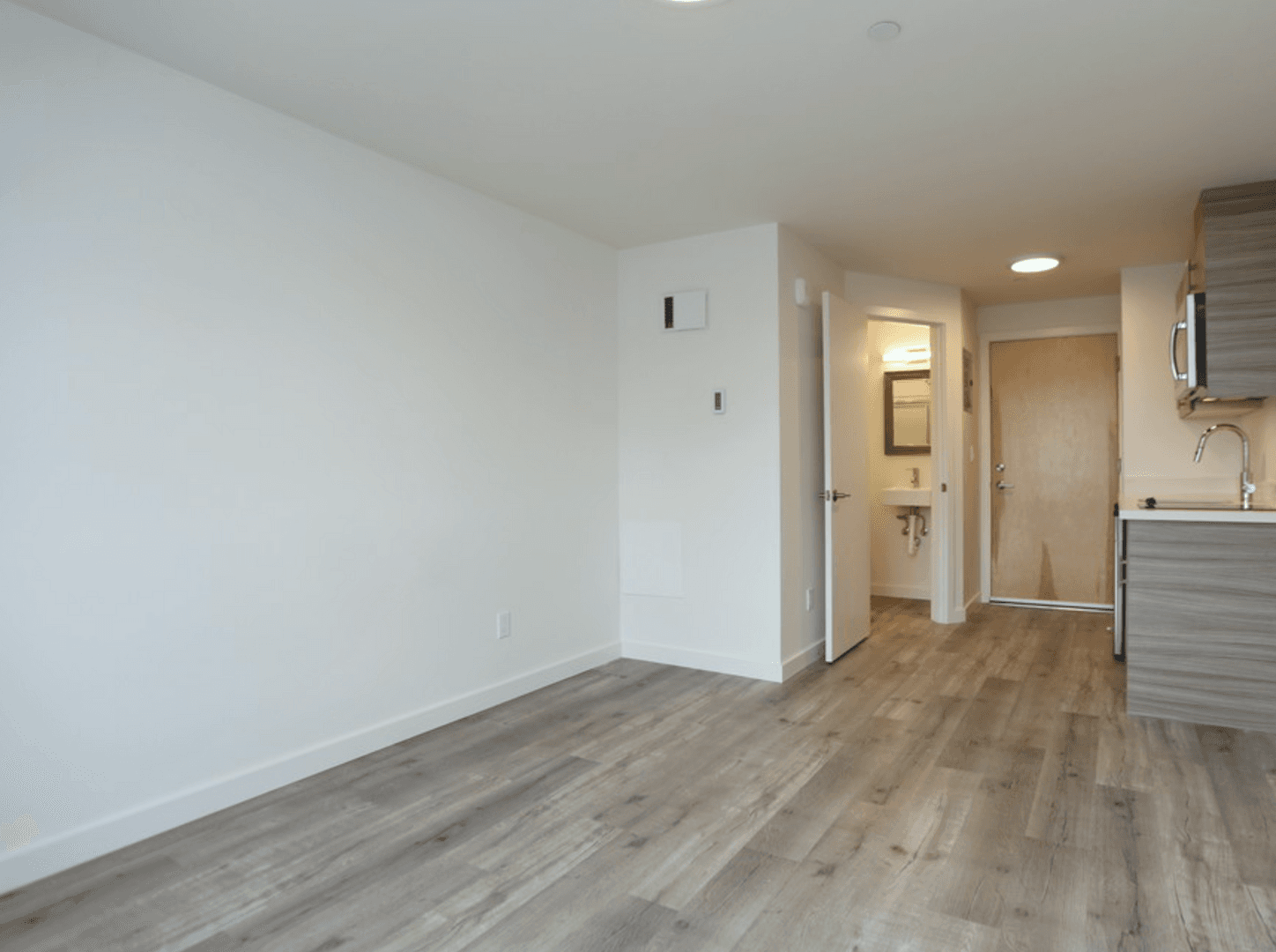 U20 Apartments 4536 20th Ave NE 19 of 24