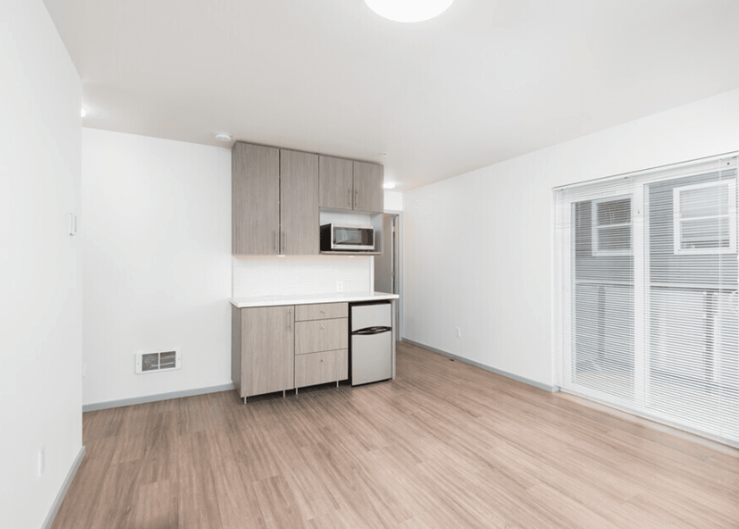 Montisi Apartments 4122 36th Ave SW 7 of 7