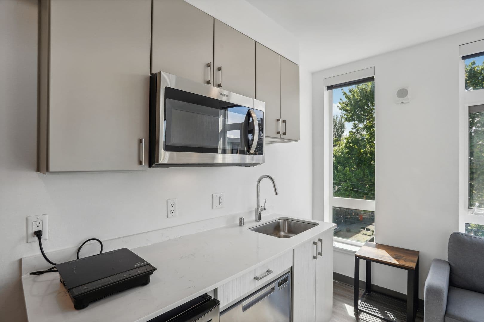 PM - Fifty-Two Apartments 12 of 20