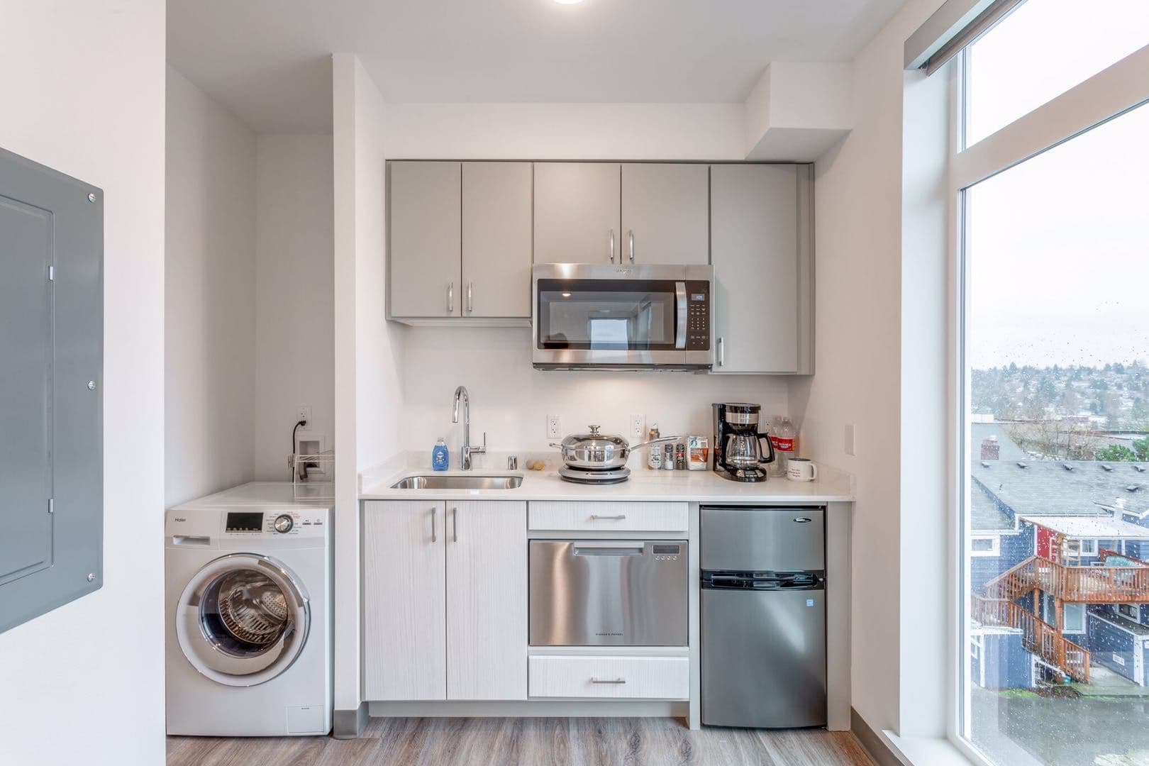 PM - Fifty-Two Apartments 12 of 12