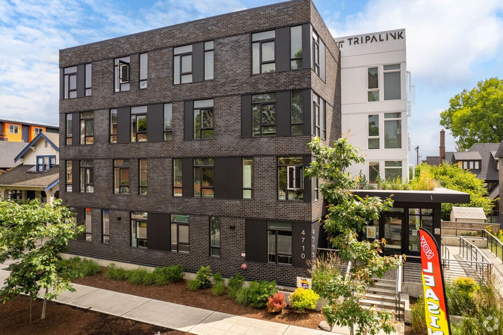 PM - Fifty-Two Apartments 4 of 12