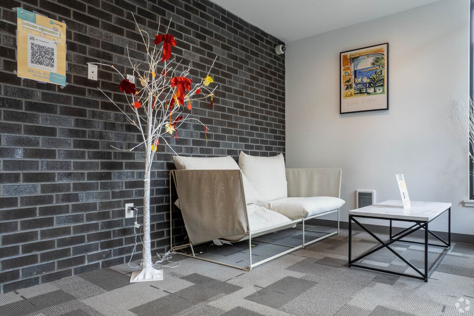 PM - Fifty-Two Apartments 6 of 12