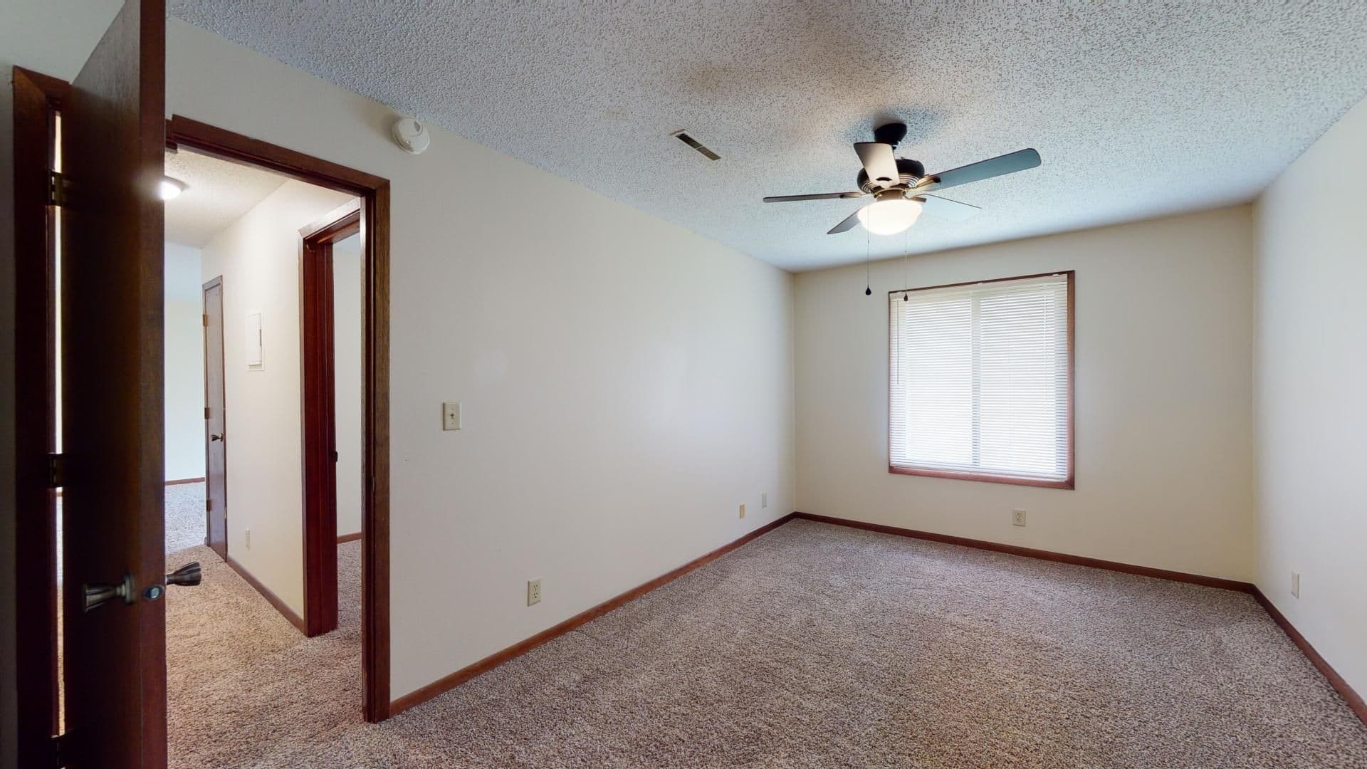 3500 Grand Ave 6 of 13