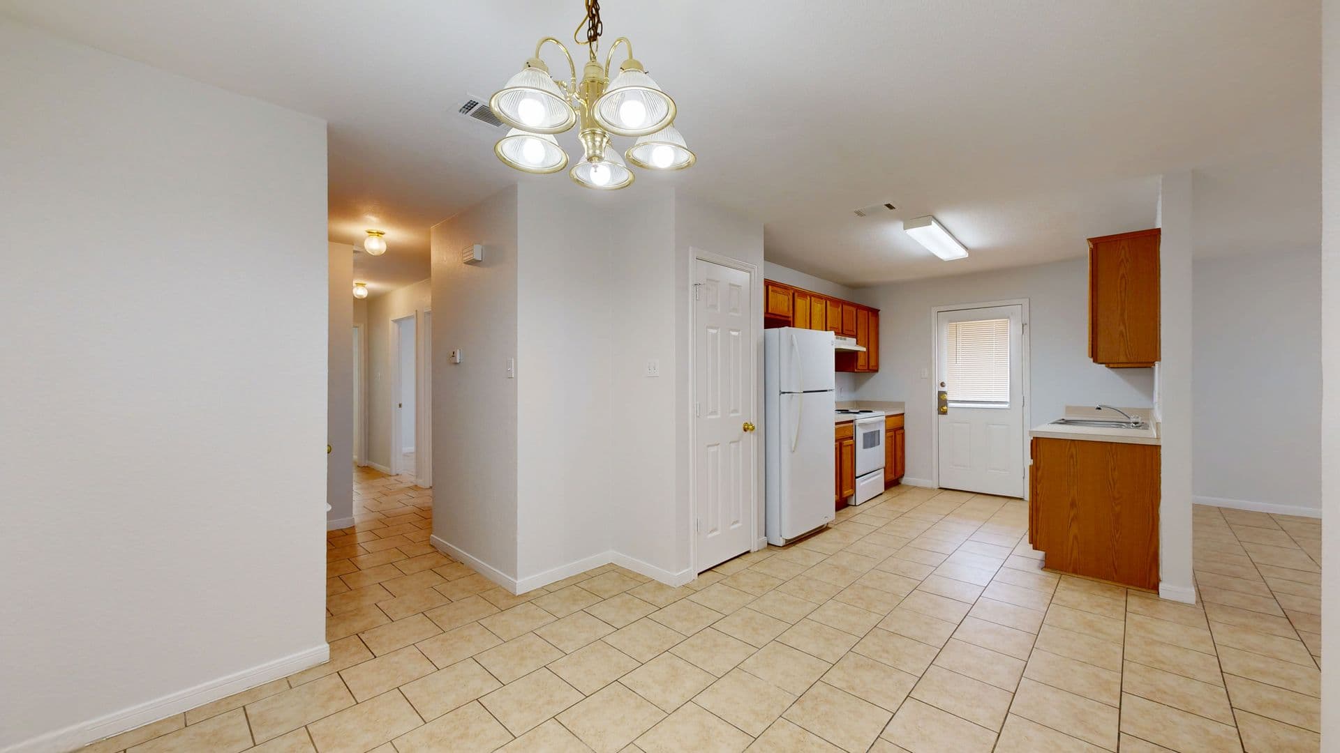 316 Cedar Ridge #B 8 of 17