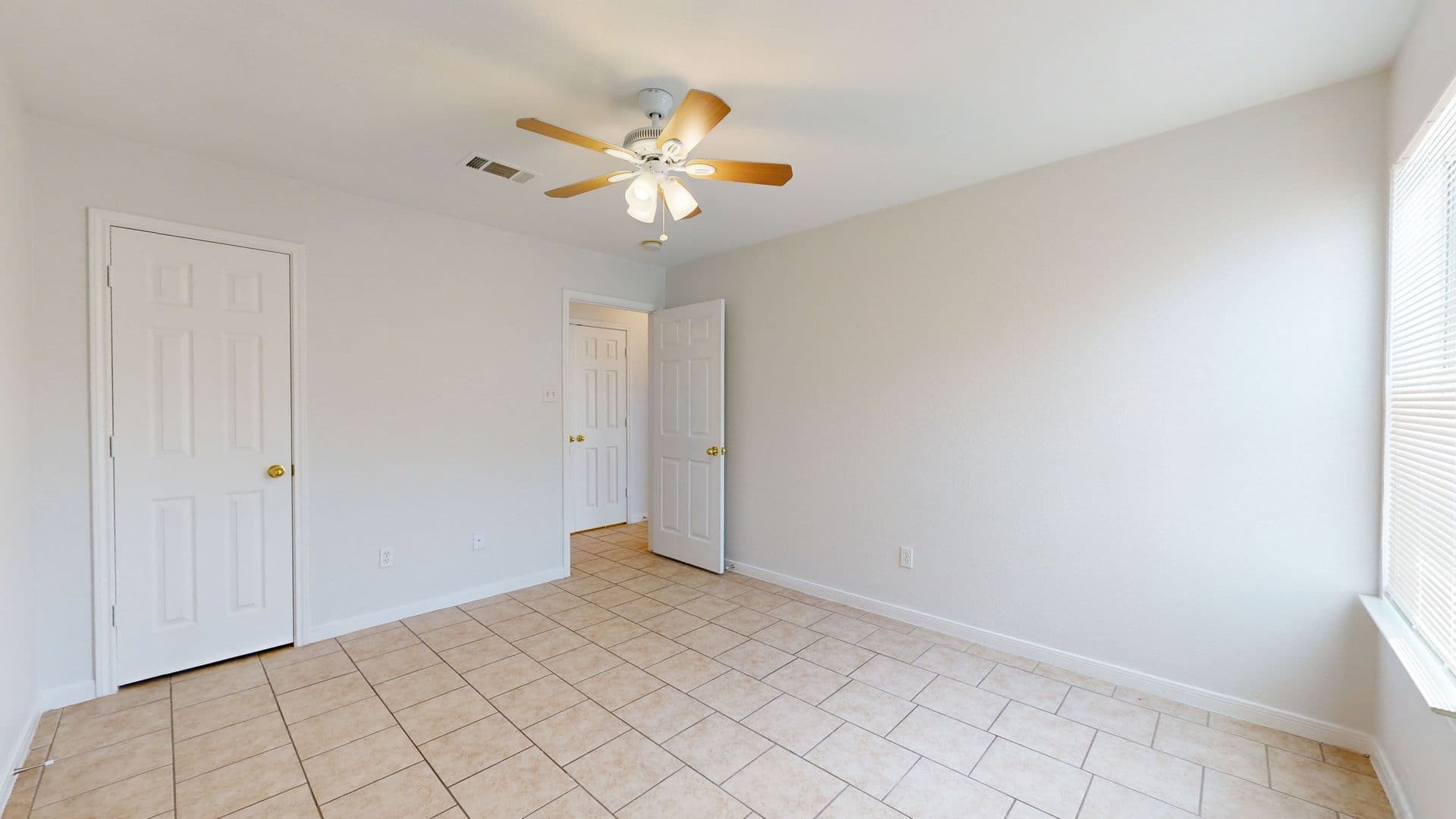 316 Cedar Ridge #B 15 of 17