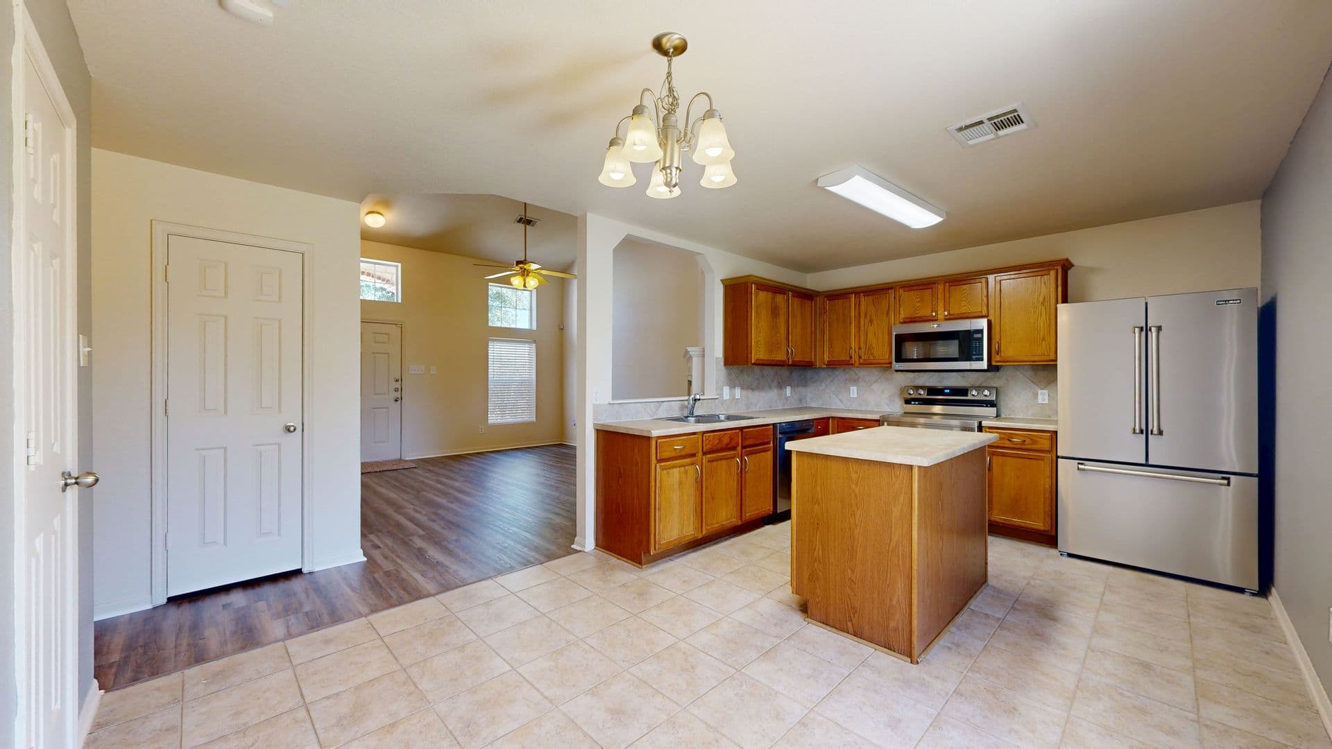 3500 Catalina Drive 8 of 23