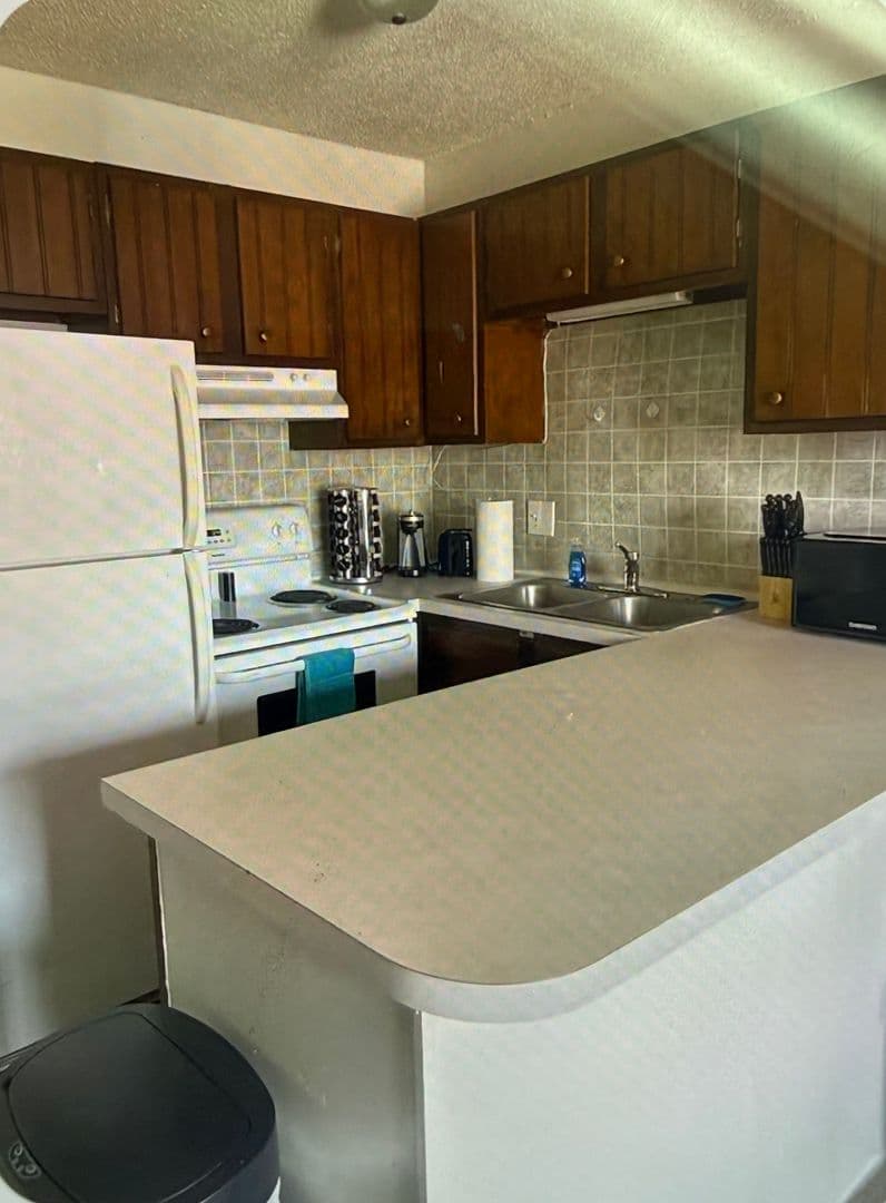 Beautiful Furnished Short Term Rental 6 of 8