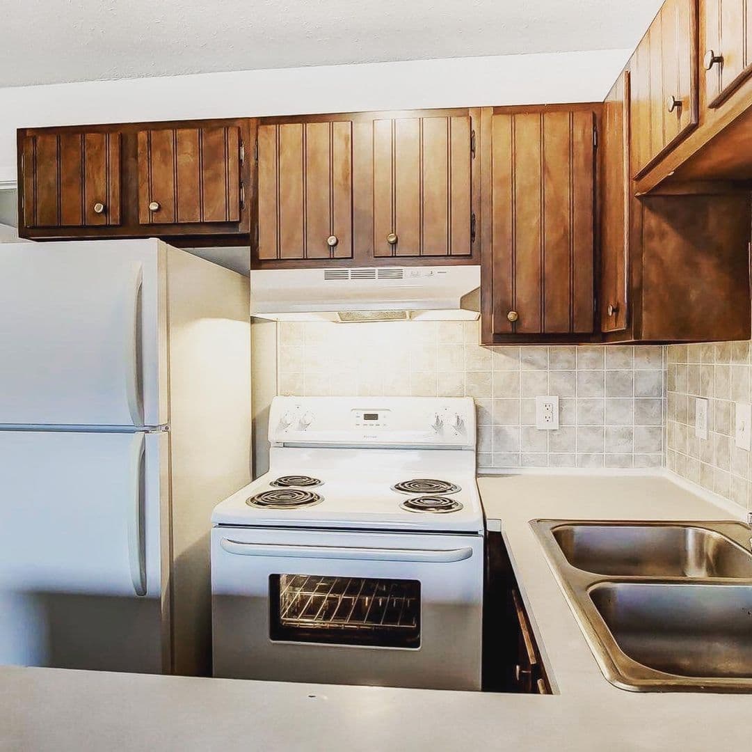 1 Bedroom 1 Bath First Floor Apartment for Rent 3 of 6