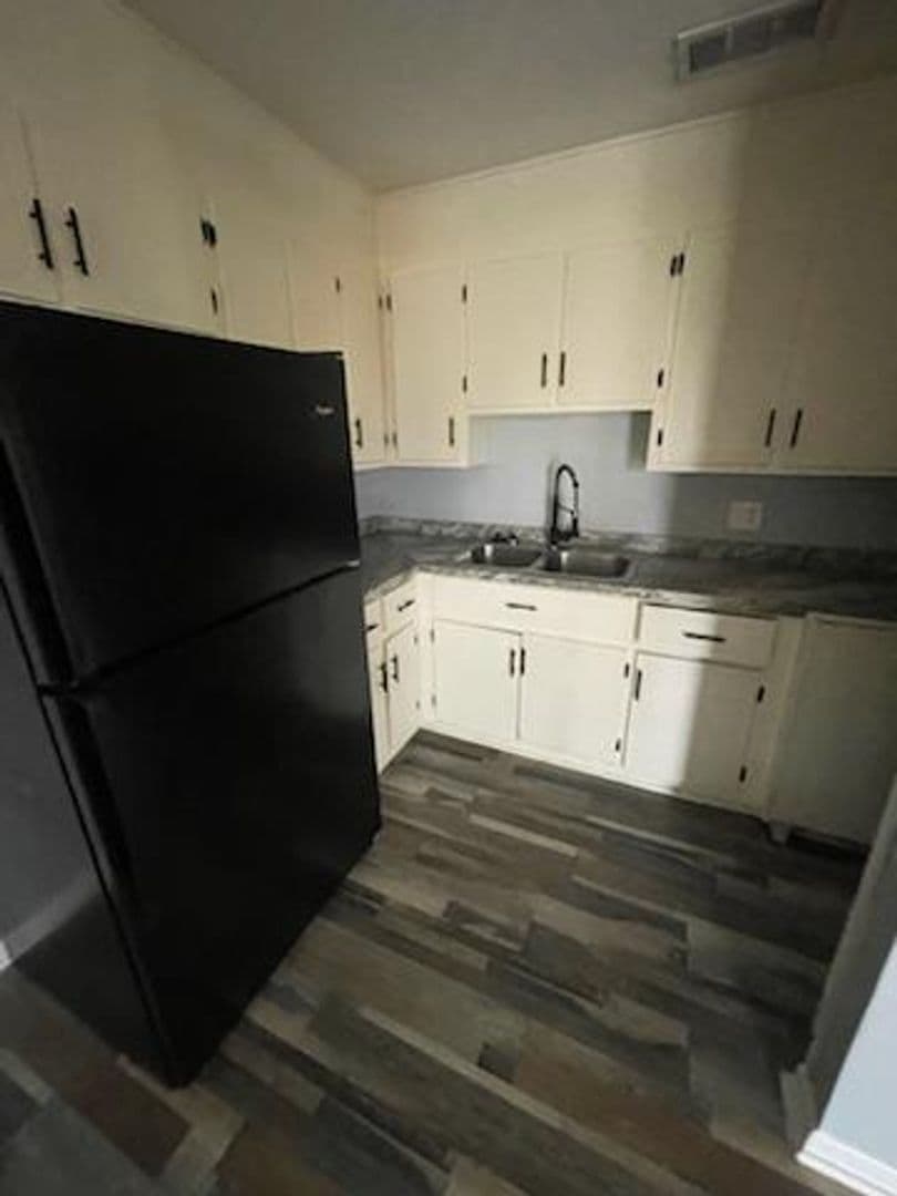 Audrey Garden Apartments 9 of 10