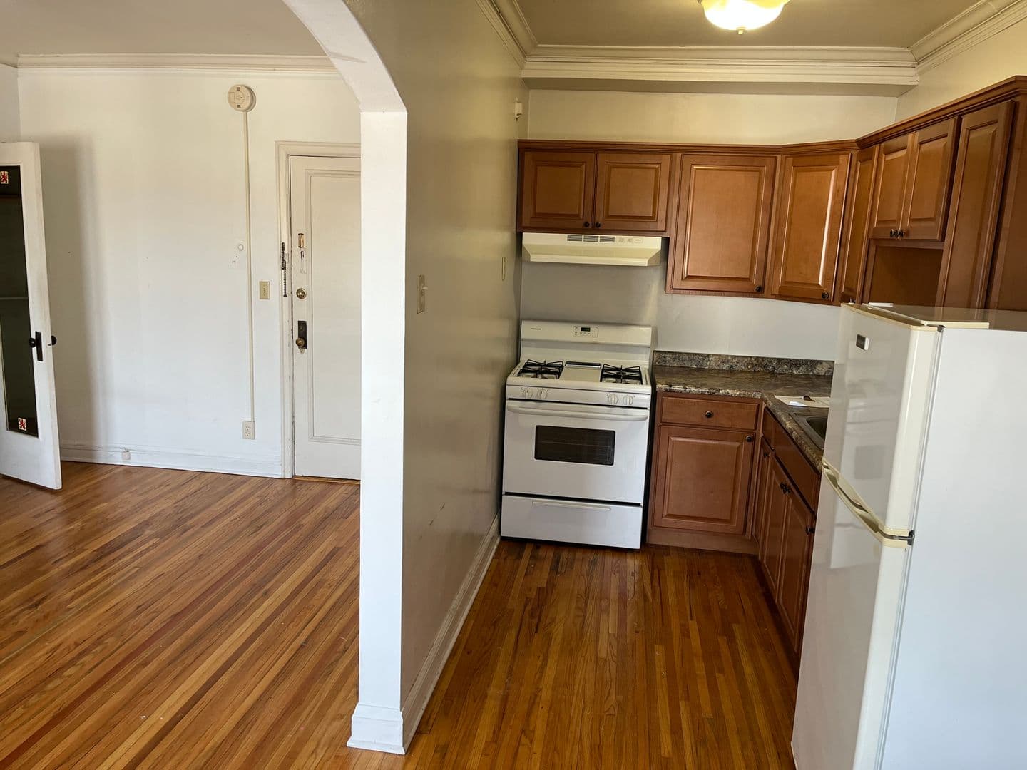 Garfield Apartments 4 of 5