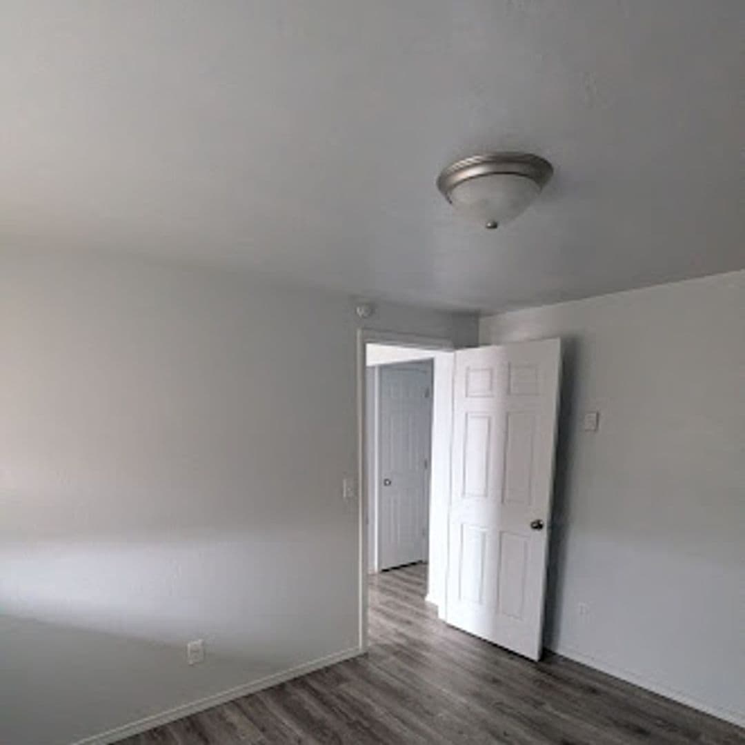6111 Klein Apartments 1-28 6 of 12