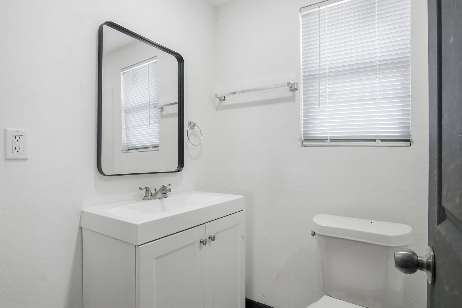 6111 Klein Apartments 1-28 9 of 22