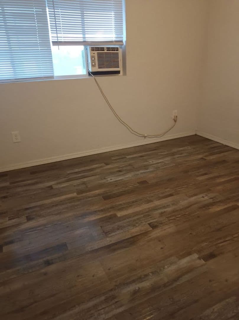 6111 Klein Apartments 1-28 10 of 13