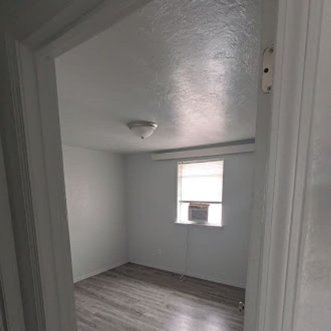 6111 Klein Apartments 1-28 10 of 12