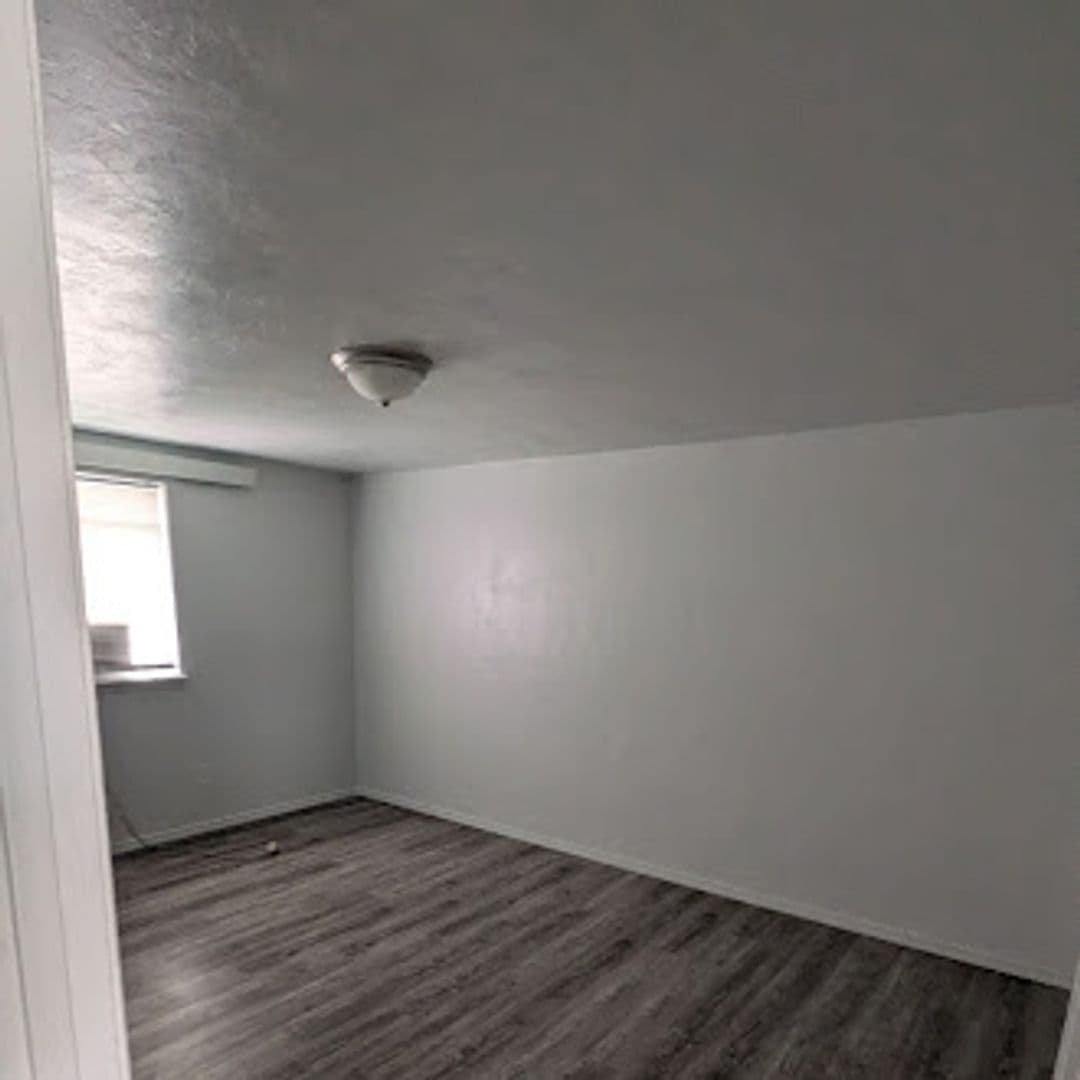 6111 Klein Apartments 1-28 9 of 12