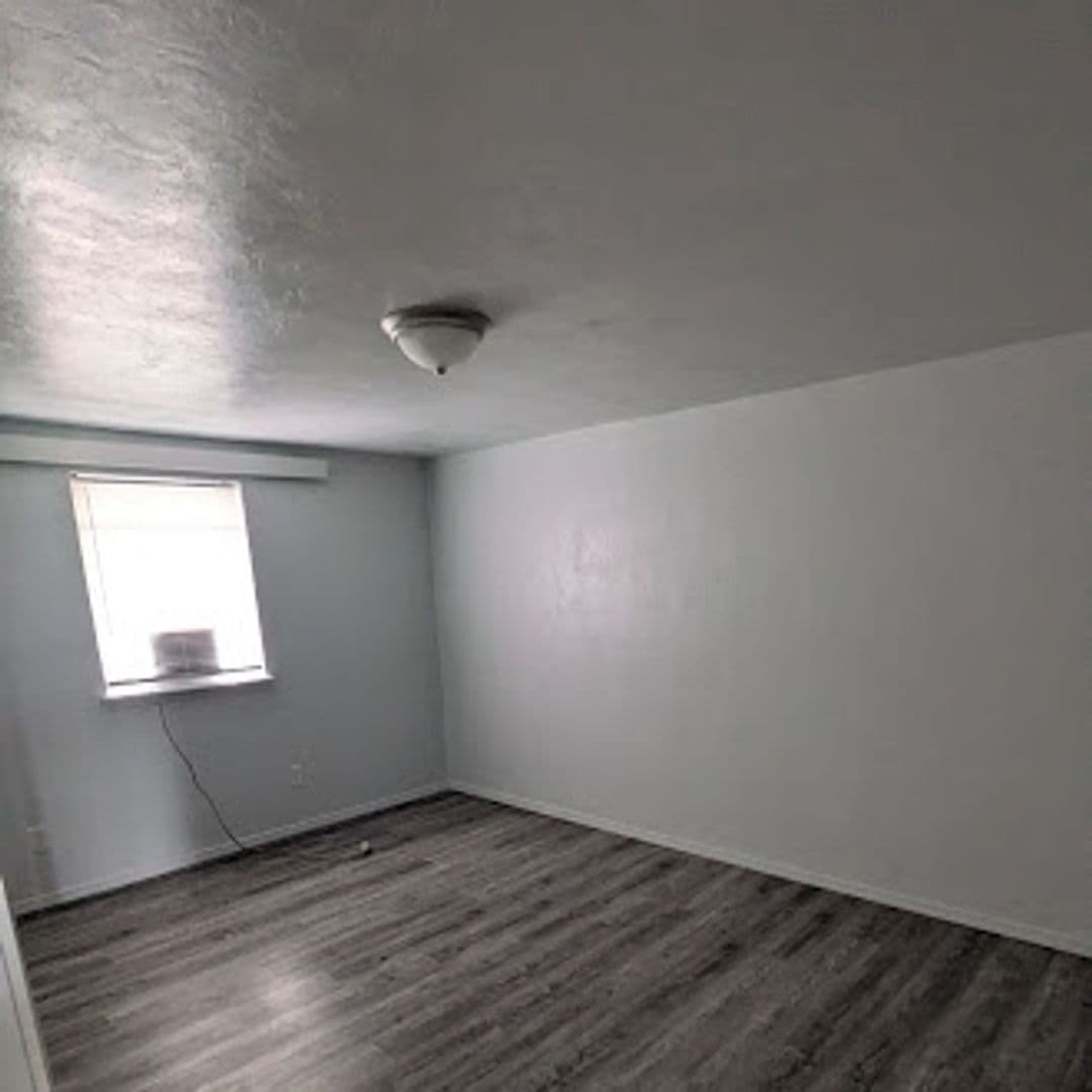 6111 Klein Apartments 1-28 7 of 12