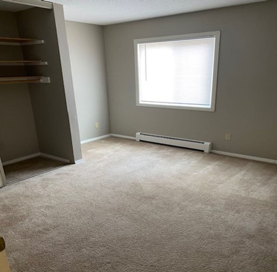 LaCrosse Apartments 4 of 12