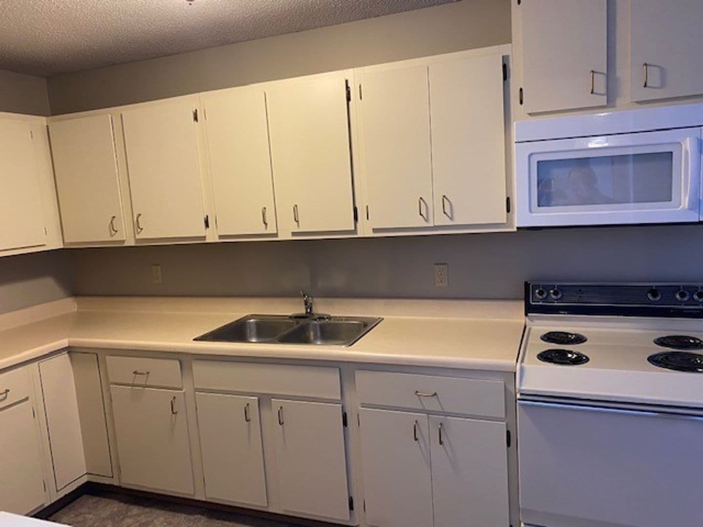LaCrosse Apartments 2 of 12