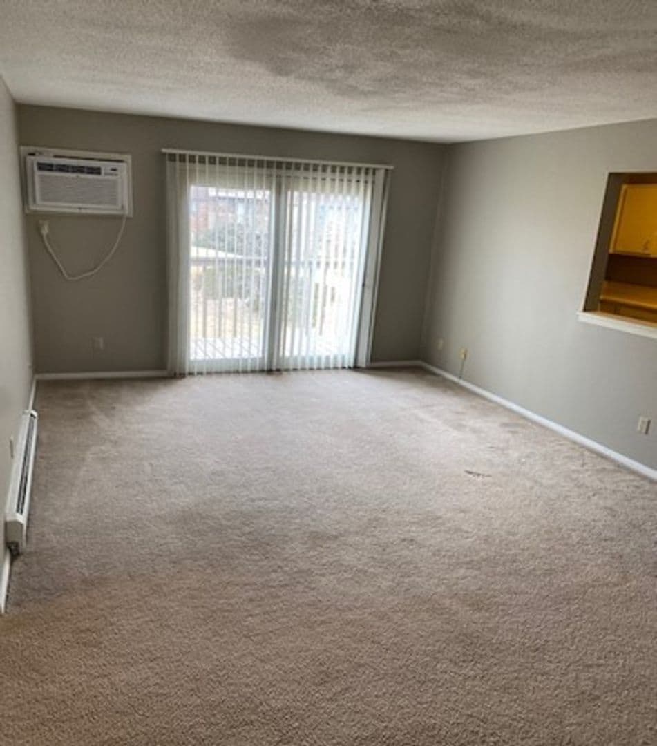 LaCrosse Apartments 3 of 12