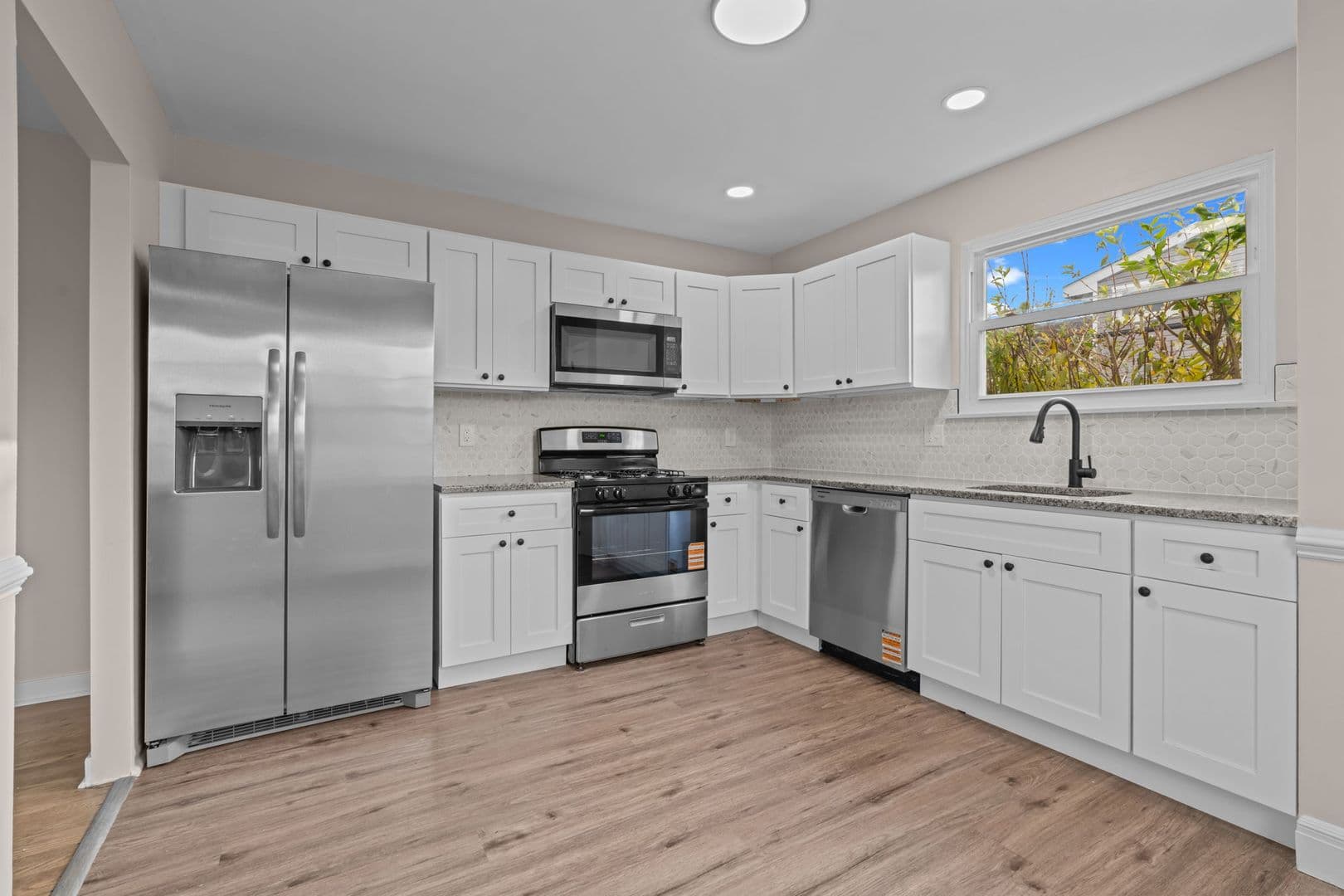 131 Kipling Dr 9 of 36
