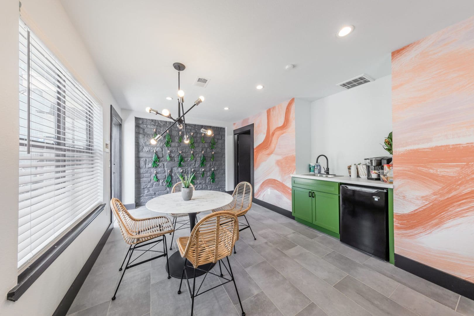 El Monty Apartments 28 of 32
