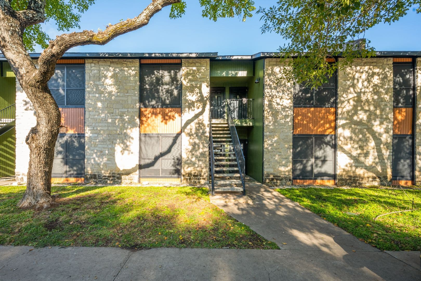 El Monty Apartments 31 of 32