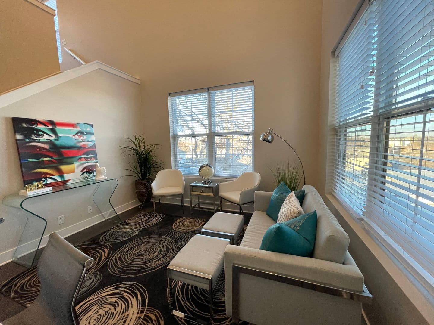 The Hinge Flats Modern Loft in Downtown 2 of 24