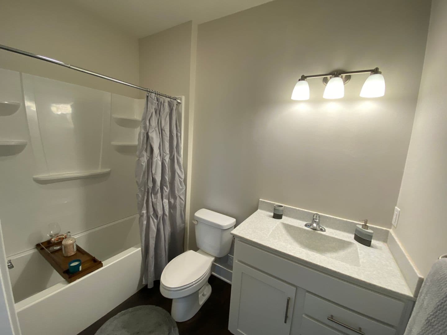 The Hinge Flats Modern Loft in Downtown 21 of 24