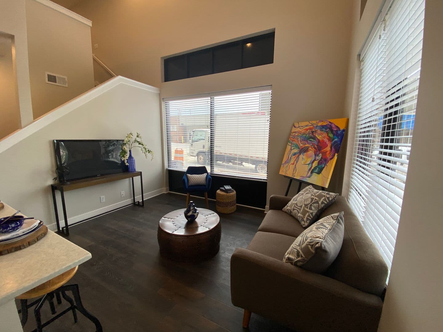 The Hinge Flats Modern Loft in Downtown 18 of 24