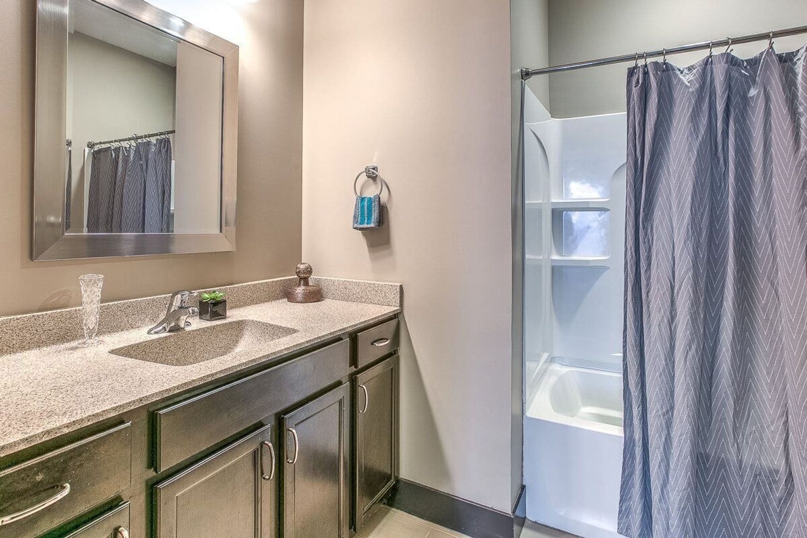 1010 on the Lake 13 of 19