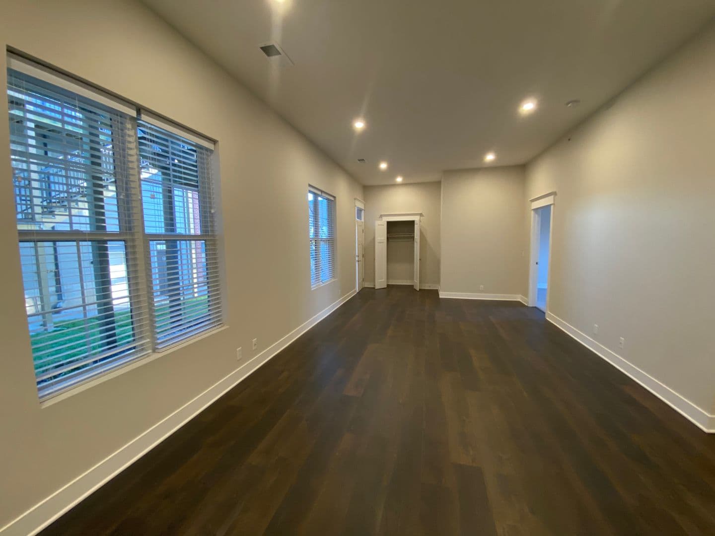 The Hinge Flats Modern Loft in Downtown 12 of 24